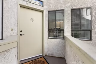 Photo #3: OC24238492 Listing 