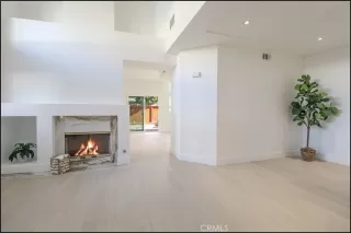 Photo #3: OC24238662 Listing 