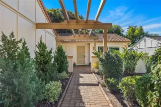 Photo #5: OC24239427 Listing