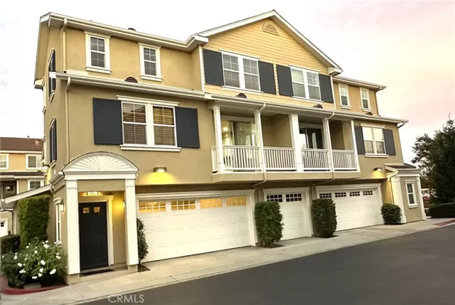 MLS: OC24239466 Condo For Sale