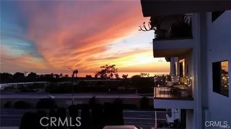 MLS: OC24239626 Condo For Sale