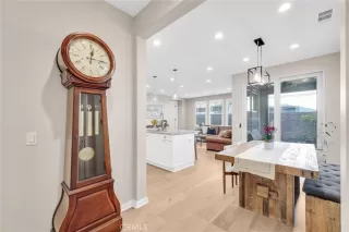 Photo #3: OC24239876 Listing