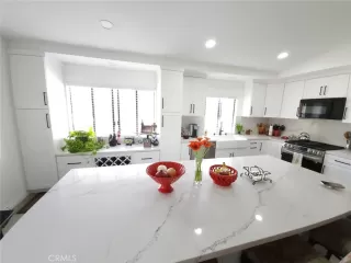 Photo #3: OC24240379 Listing 