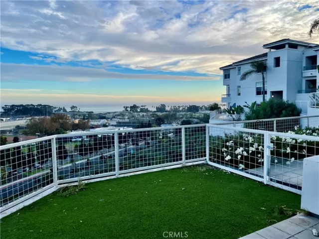 MLS: OC24240386 Condo For Sale