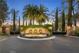 Photo #1: OC24240808 Listing 