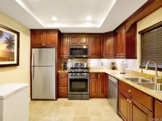 Photo #2: OC24240830 Listing 