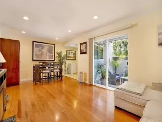 Photo #5: OC24240830 Listing 