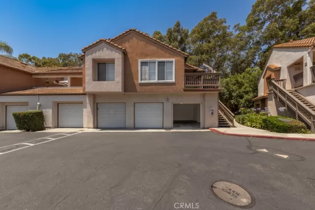 MLS: OC24241590 Condo For Sale