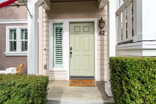 Photo #4: OC24241753 Listing 