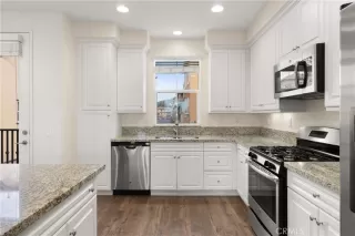 Photo #3: OC24241931 Listing 