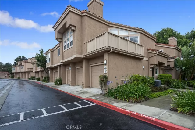 MLS: OC24241946 Condo For Sale