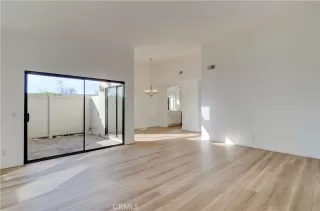 Photo #5: OC24241950 Listing 