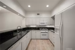 Photo #2: OC24242978 Listing 