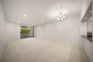 Photo #5: OC24242978 Listing 