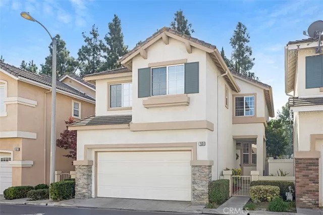 MLS: OC24243292 Condo For Sale