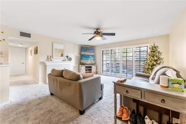 MLS: OC24243457 Condo For Sale