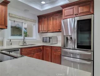 Photo #4: OC24243544 Listing