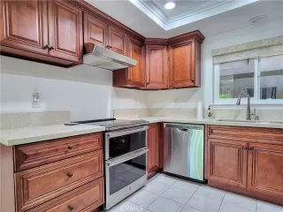 Photo #5: OC24243544 Listing