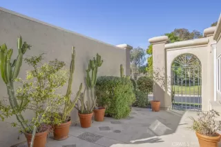 Photo #3: OC24243924 Listing