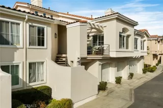 Photo #2: OC24244445 Listing 