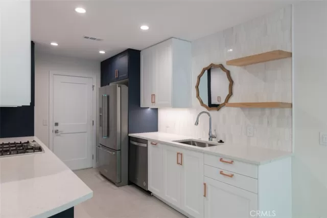 MLS: OC24244466 Condo For Sale