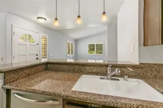 Photo #6: OC24244982 Listing 