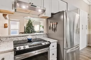 Photo #6: OC24247037 Listing