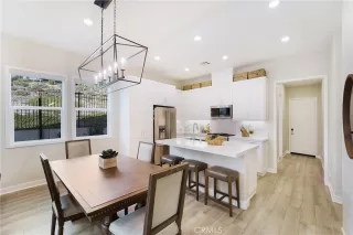 Photo #6: OC24247533 Listing