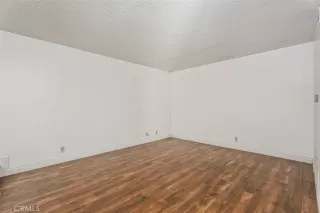 Photo #4: OC24247661 Listing