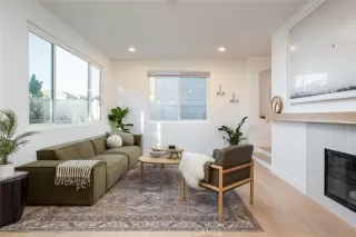 Photo #3: OC24248380 Listing 