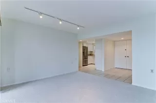 Photo #4: OC24248459 Listing