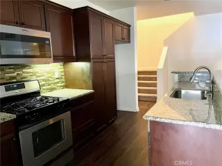 Photo #4: OC24248841 Listing 