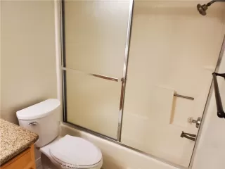 Photo #6: OC24249192 Listing