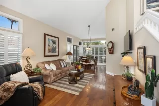 Photo #4: OC24249670 Listing