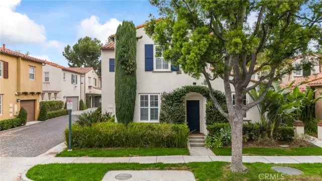 MLS: OC24249824 Condo For Sale