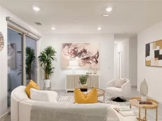 Photo #4: OC24249850 Listing