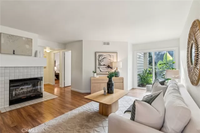 MLS: OC24250313 Condo For Sale