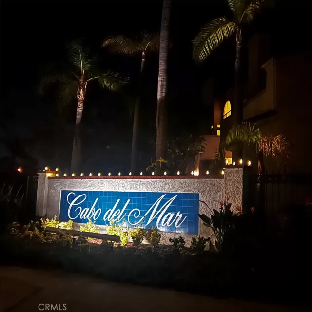 MLS: OC24250764 Condo For Sale