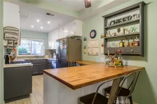 Photo #4: OC24251309 Listing 