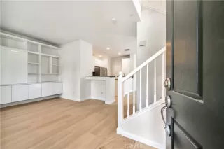 Photo #3: OC24251453 Listing 