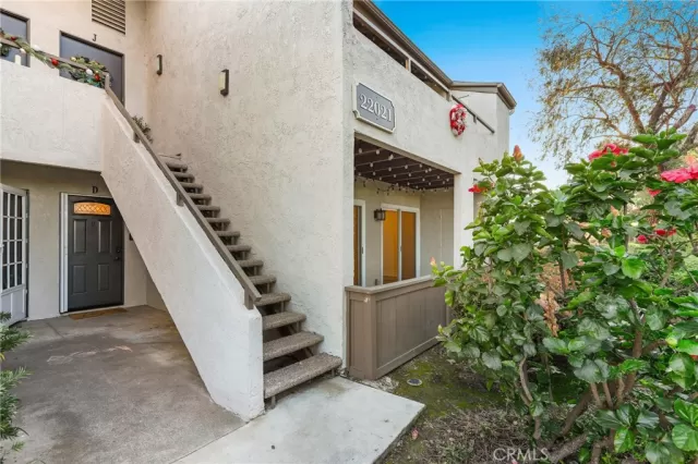 MLS: OC24251994 Condo For Sale