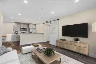 Photo #3: OC24251994 Listing