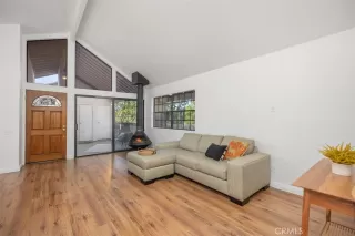 Photo #3: OC24252064 Listing 