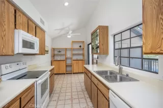 Photo #6: OC24252064 Listing 