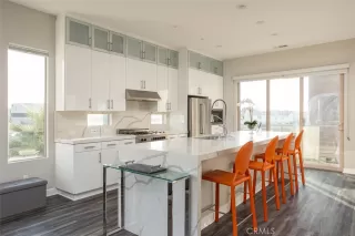 Photo #1: OC24252098 Listing