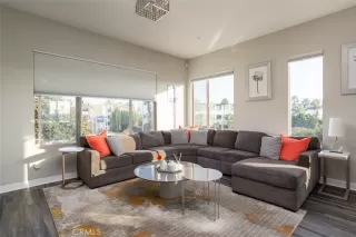 Photo #6: OC24252098 Listing