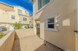 Photo #5: OC24253184 Listing 