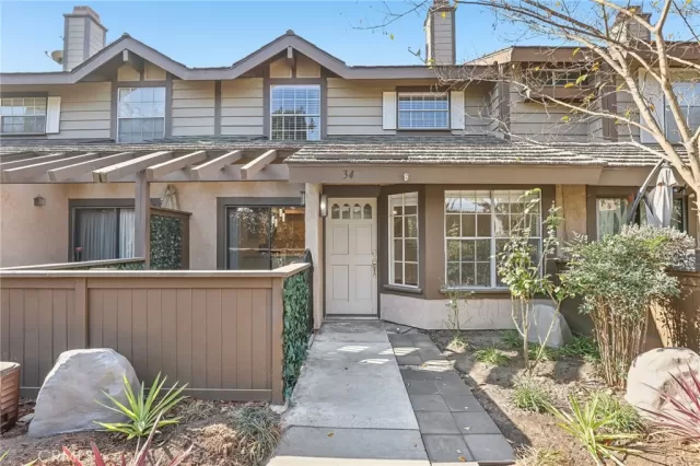 MLS: OC24253705 Condo For Sale