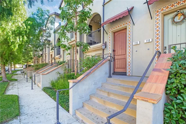 MLS: OC24253820 Condo For Sale