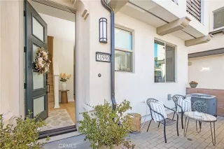 Photo #1: OC24253896 Listing 